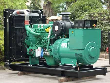巴青710kw康明斯柴油发电机组